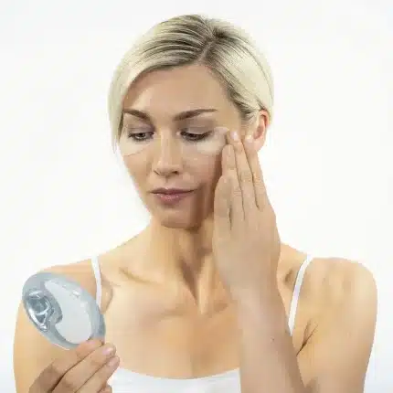 Lifting eye patches with algae mineral complex