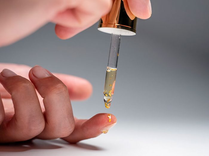 anti-ageing serum Supreme Glow Elixir